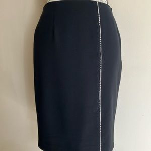 ❤️ Cute  Front  Slit Black Skirt